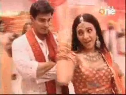 Postat de HindiFanPage (333)