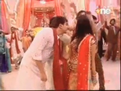 Postat de HindiFanPage (367)