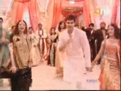 Postat de HindiFanPage (391)