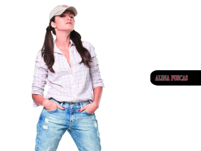 wallpaper+Alina+Puscas+13