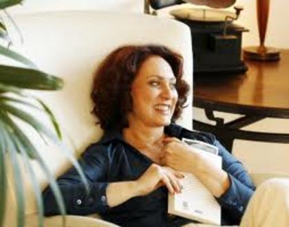 images (35) - Eliane Giardini