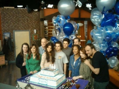 normal_002 - xX_WOWP Cast and Crew Celebrate Thier 100th Episode