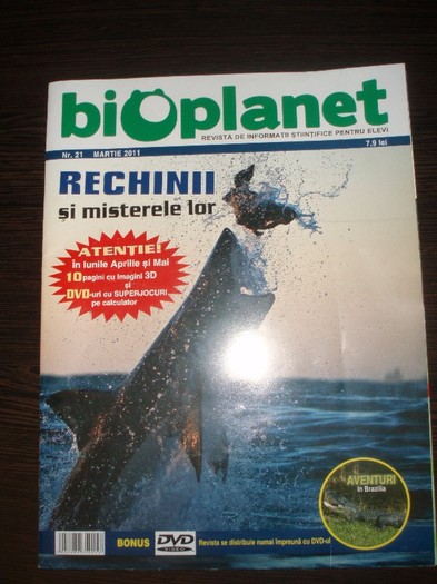 Vand revista BioPlanet Rechinii si misterele lor + DVD Aventuri in Brazilia - Bioplanet Rechinii si misterele lor
