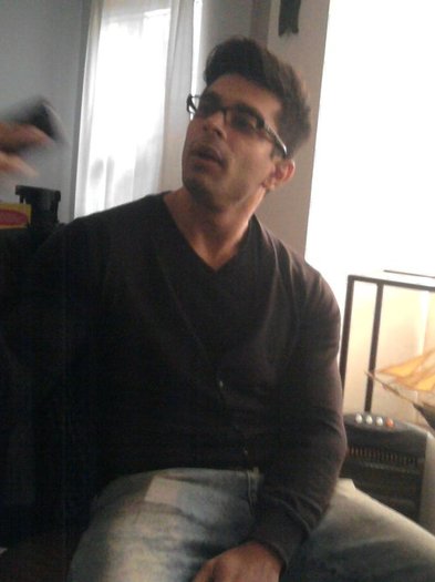 hom3 - Karan Singh Grover at his home January 17 2011