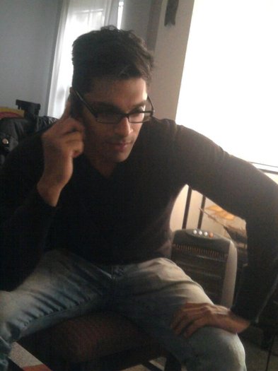 hom19 - Karan Singh Grover at his home January 17 2011