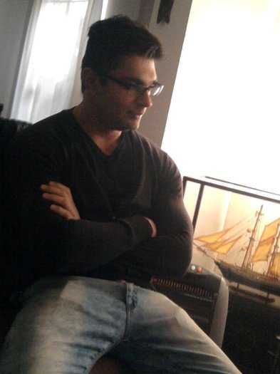 hom21 - Karan Singh Grover at his home January 17 2011