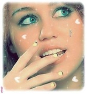 glitter miley 6 - Glitter Miley