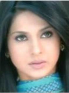 1-5205252-5746-t - Jennifer Winget