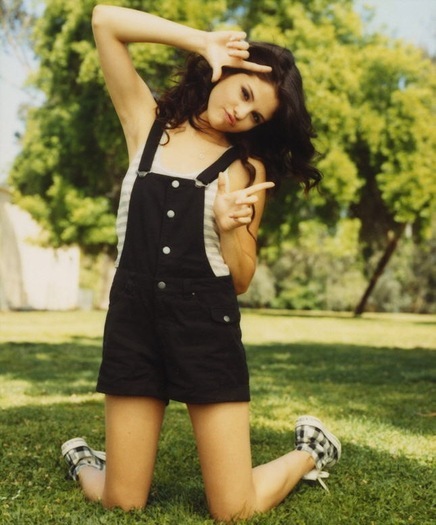 3 - Selena Gomez-sedinta foto 2