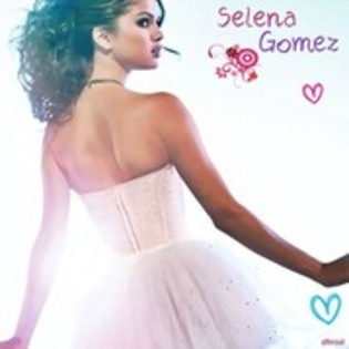 38654215_IYQLCGJYK - 0-Selena este favorita sefilor de la disney-0