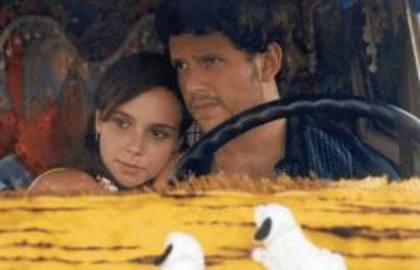 2 - Debora Falabella