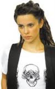 images (4) - Debora Falabella