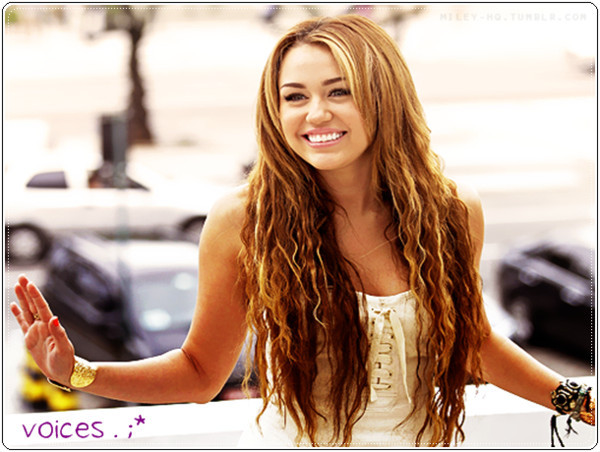 I Love Miley (69) - 0  New Glittery