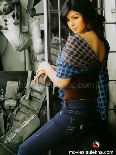 ayesha-takia-stills03 - Ayesha Takia