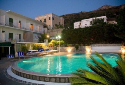 Hotel-Carmencita-photos-Facilities-Carmencita-Pool