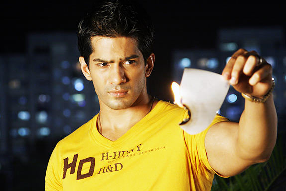 AMIT54 - AMIT TANDON-Dr Abhimanyu Modi