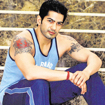 AMIT65 - AMIT TANDON-Dr Abhimanyu Modi