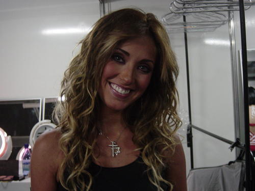 - (526) - 00Anahi una diva