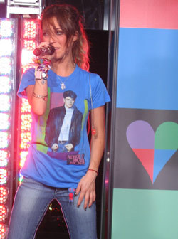 - (31) - 00Anahi una diva