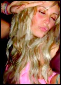 - (90) - 00Anahi una diva