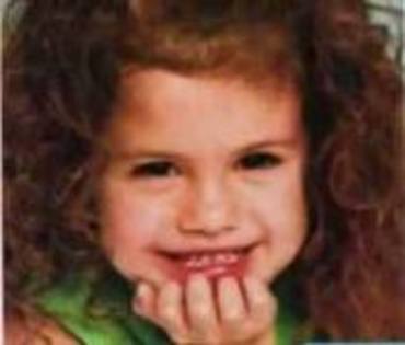 seI - Selena Gomez-Poze din copilarie