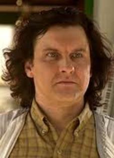 images (3) - Antonio Calloni