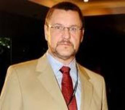 images (9) - Antonio Calloni