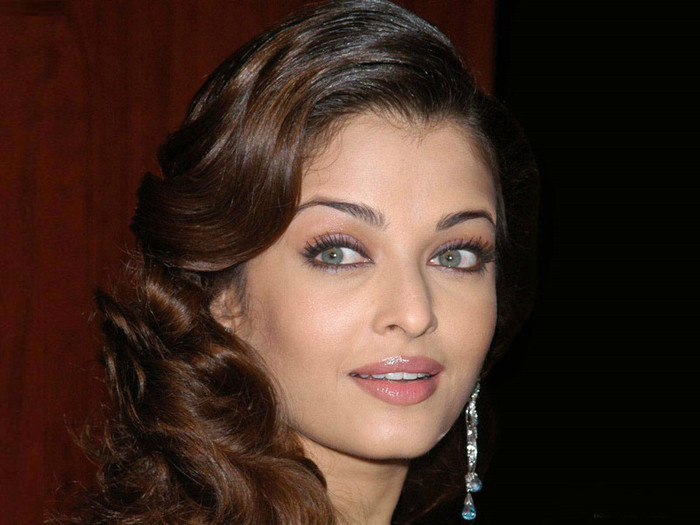 Aish_wallpapers_02