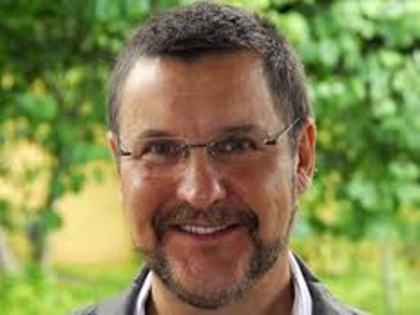 images - Antonio Calloni