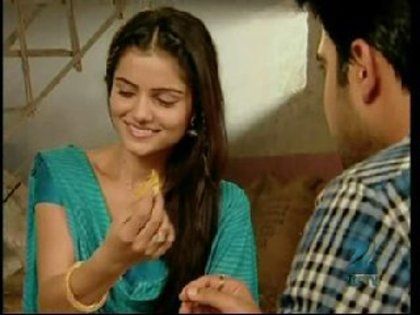 271191_134724616607040_100002085074971_252696_2566117_n - radika choti bahu 2