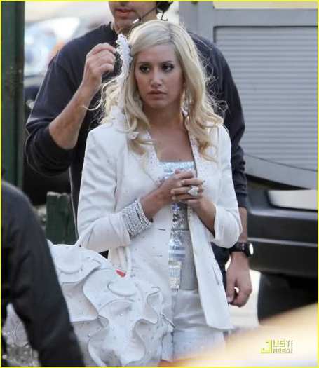 Ashley Tisdale (40)