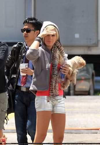 Ashley Tisdale (75) - x - Ashley Tisdale