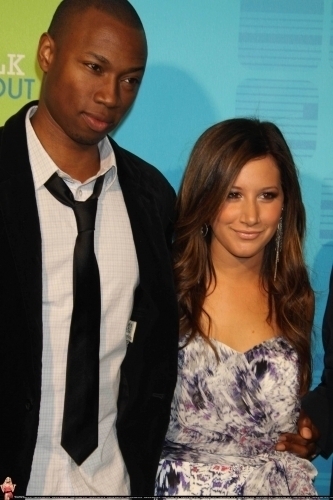 Ashley Tisdale (113)