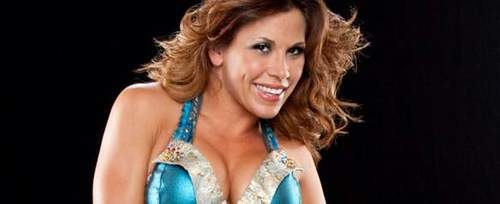 Si kelly sarea  de bucurie.,