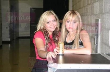 normal_038 - MileyWorld - 2007 and 2008 Best of Both Worlds - Backstage