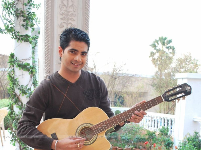 39392-karan-mehra[1] - Naitik-Karan Mehra