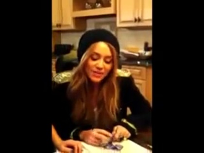 MileyWorld - Merry Christmas !!_) 046