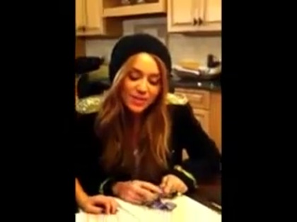 MileyWorld - Merry Christmas !!_) 047