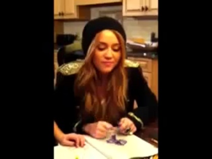 MileyWorld - Merry Christmas !!_) 093