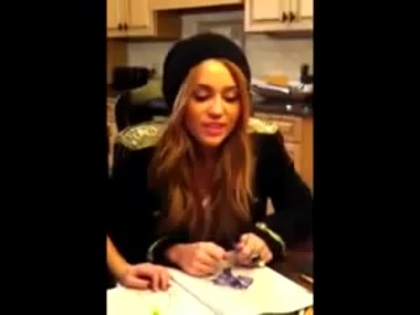 MileyWorld - Merry Christmas !!_) 096