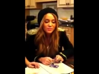 MileyWorld - Merry Christmas !!_) 106