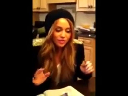 MileyWorld - Merry Christmas !!_) 130