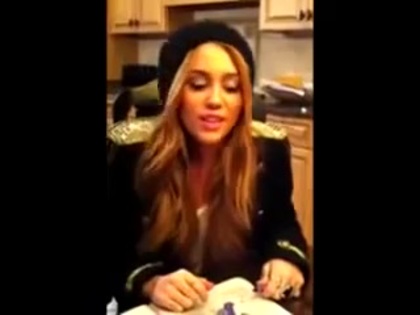 MileyWorld - Merry Christmas !!_) 156