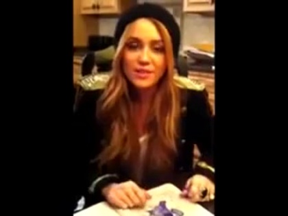 MileyWorld - Merry Christmas !!_) 180
