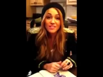 MileyWorld - Merry Christmas !!_) 189