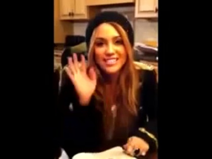 MileyWorld - Merry Christmas !!_) 226 - MileyWorld - Merry Christmas 2010 - Captures