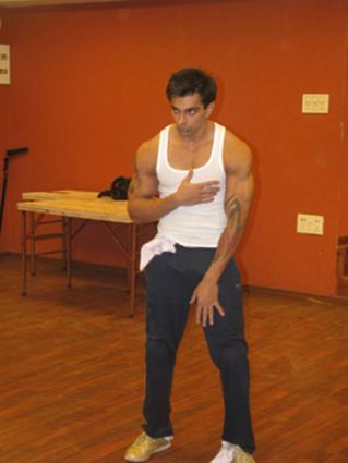 Karan_Singh_Grover_4[1] - Armaan-Karan Singh Grover