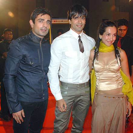 110110063134293[1] - Armaan-Karan Singh Grover