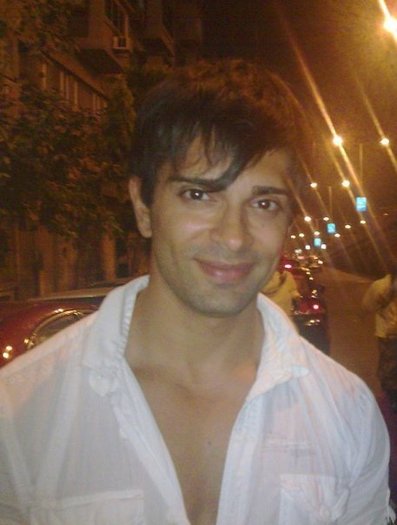 karan-karan-singh-grover-16244917-457-604[1]