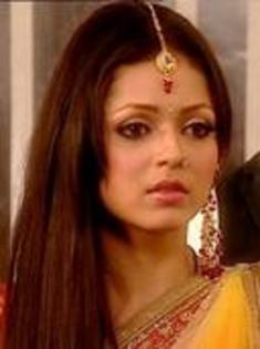 1-7654291-1282-t - Drashti Dhami